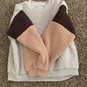 American eagle fluffy sweater!!